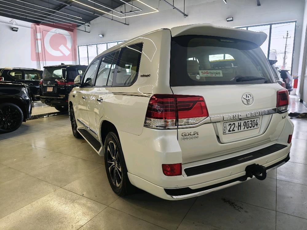 تويوتا لاندكروزر